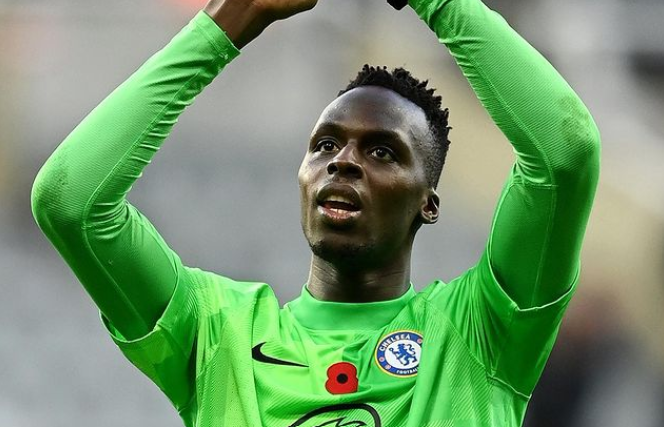 21年現在エドゥアール メンディが着用しているスパイクはこれ スパイクあれこれblog